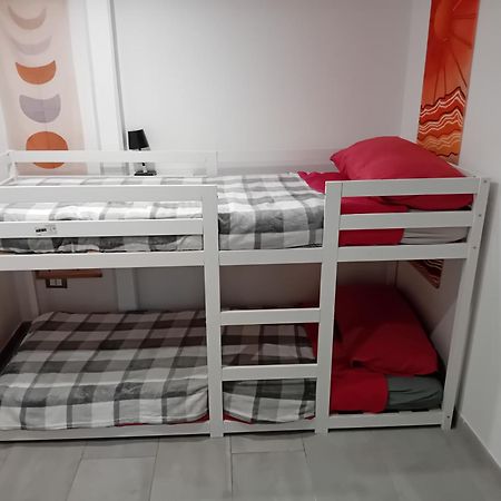 Room In Historical City Centre With Private Bathroom Katania Zewnętrze zdjęcie